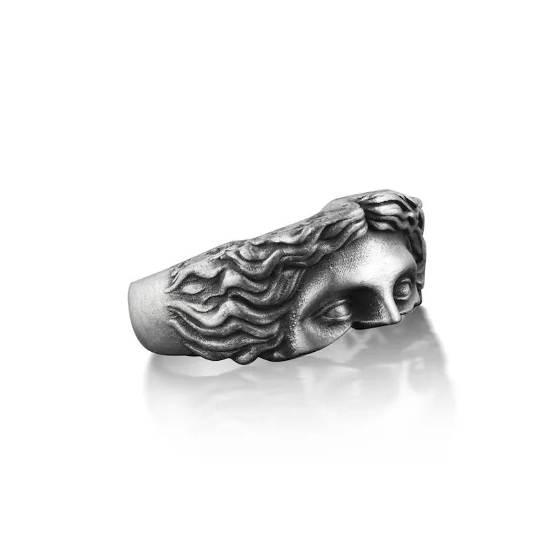 Anillo Rebel Face – Actitud en Cada Dedo”Rebel Face Ring – Attitude on Your Finger”