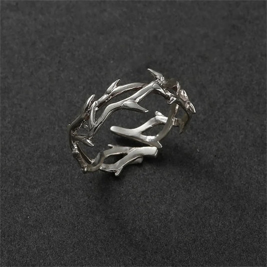 Anillo Ramas Naturales – Minimalismo con Estilo Natural Branch Ring – Minimalist Style”